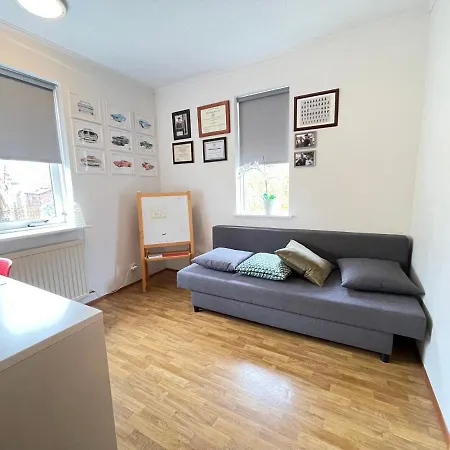 Spacious And Cozy 4 Bedroom House In Nyaraló